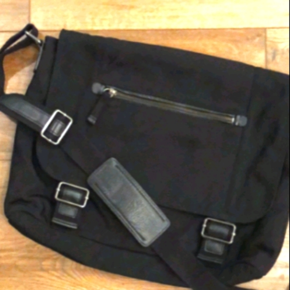 Banana Republic Black Satchl Messenger/Laptop Bag